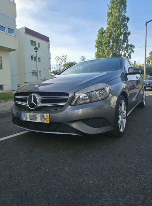 Mercedes-Benz A 180 Urban Edition ()