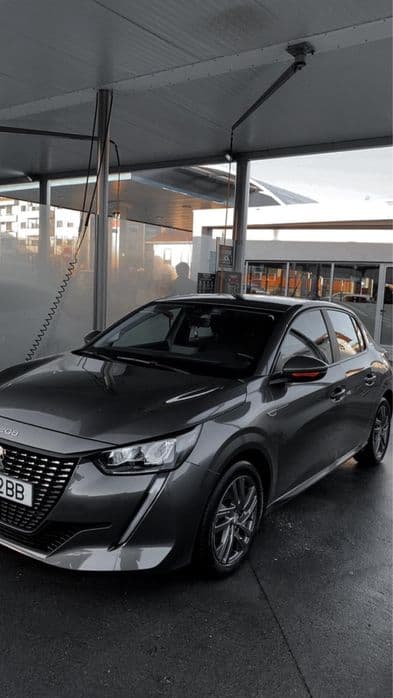 Peugeot 208 “Como Novo” Completo S. João Da Madeira