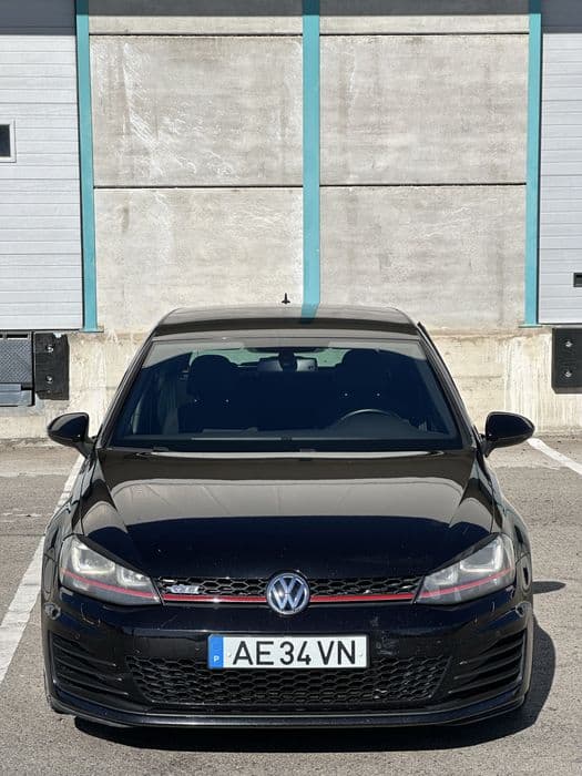 Volkswagen Golf 7 GTI 360cv Faro (Sé E São Pedro)