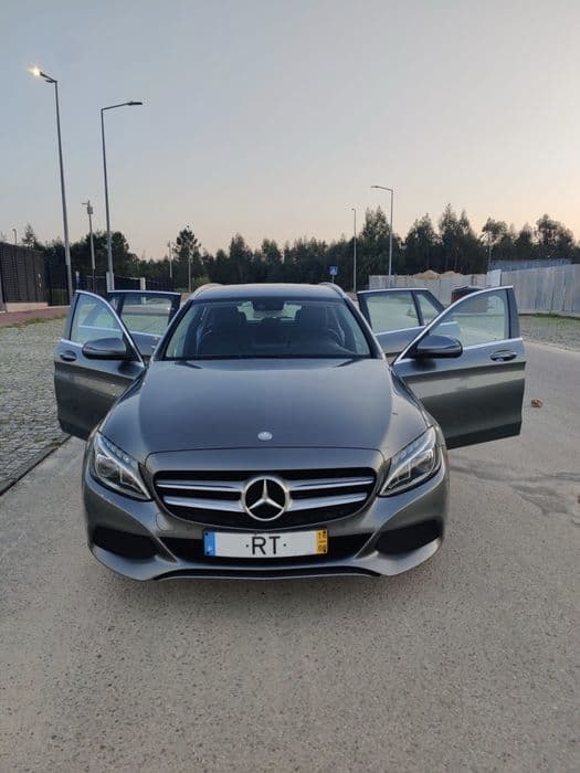 Mercedes-Benz C 220 Avantgarde - Nacional Coimbra (Sé Nova, Santa Cruz, Almedina E São Bartolomeu)