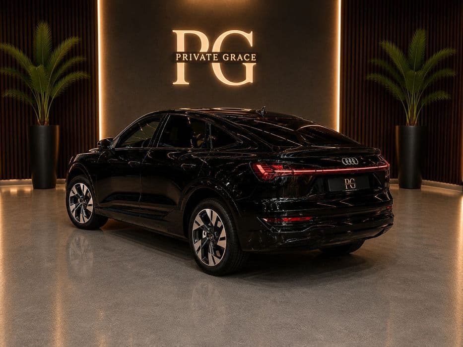 Audi Q8 e-Tron Sportback 55 Elétrico 450km/