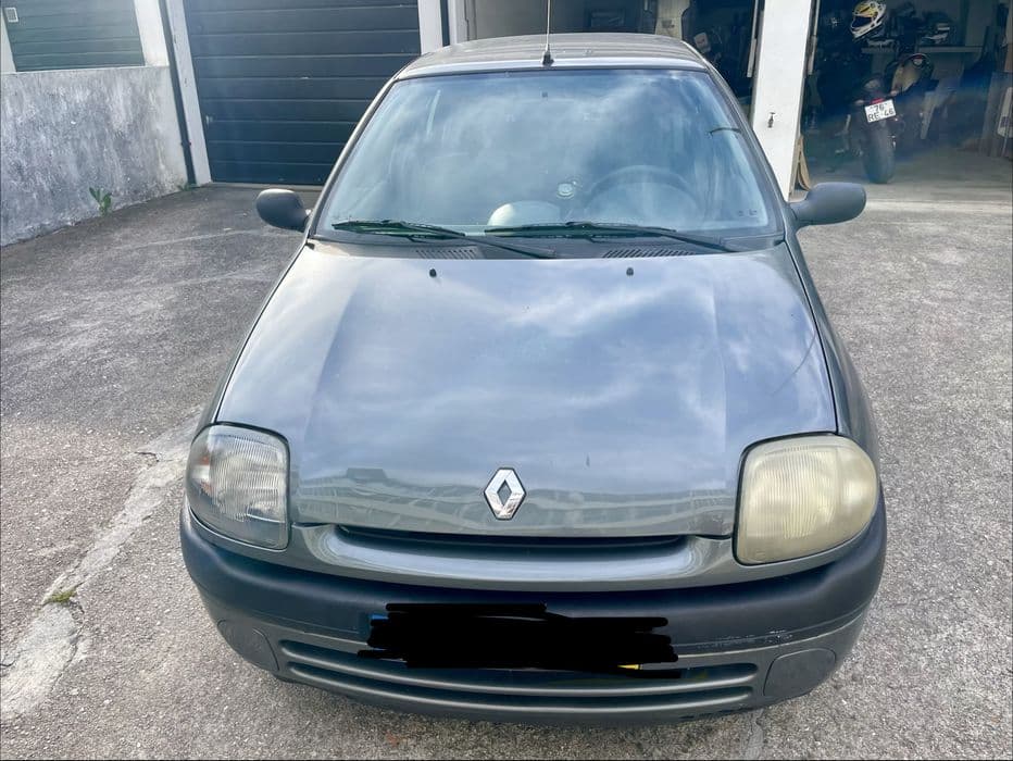 Renault Clio II 1.2 RN (5 Portas)