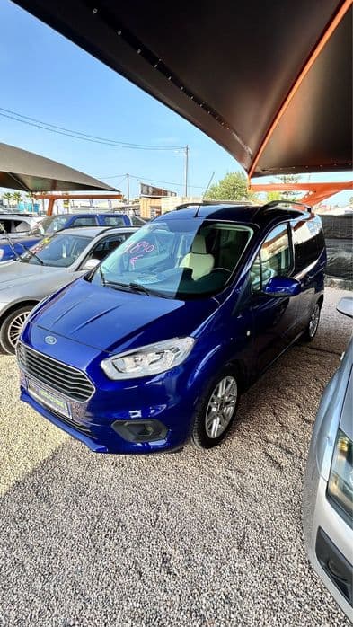 Ford Tourneo Courier