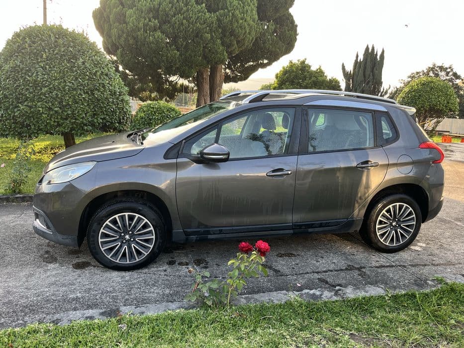 Peugeot 2008 1.2 PureTech Gasolina