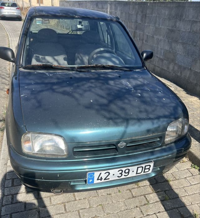 Nissan Micra com 180.000km Ribeirão