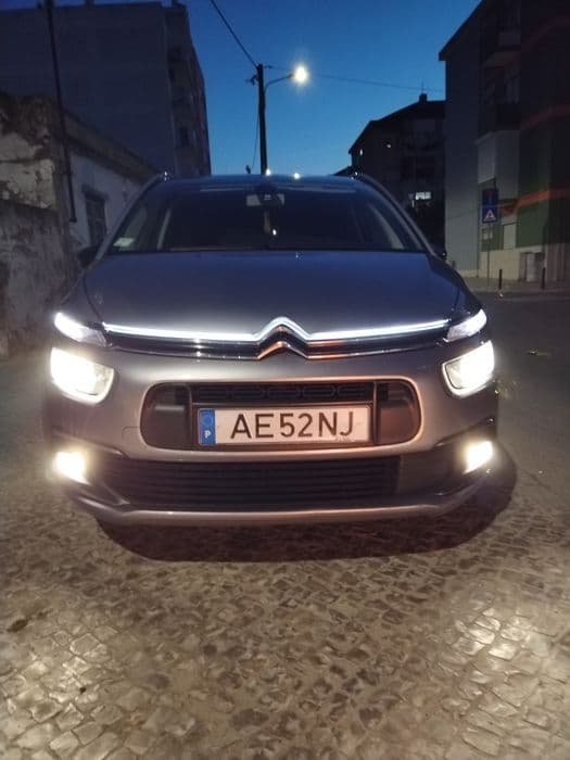Citroën C4 Spacetourer blue shine Luxury 1.5 HDI