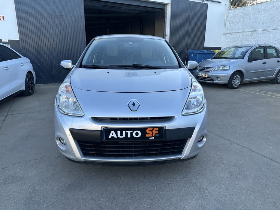 Renault Clio 1.2 Gasolina Beja (Santiago Maior E São João Baptista)