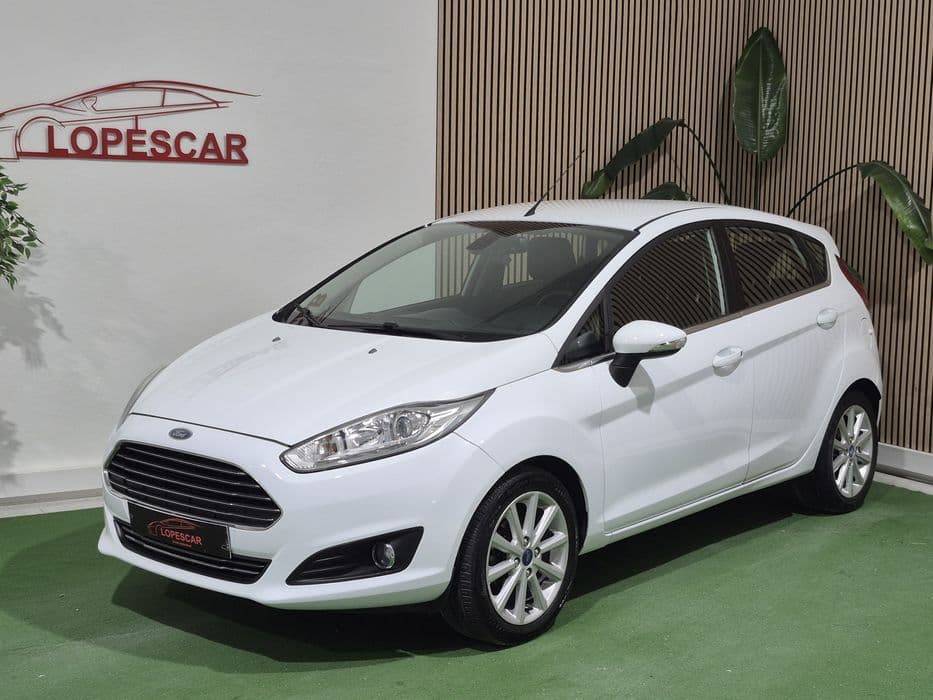 Ford Fiesta AUTOMÁTICO - 65.000KM