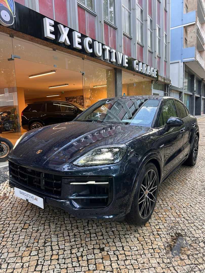 Porsche Cayenne E-Hybrid Tiptronic S Black Edition