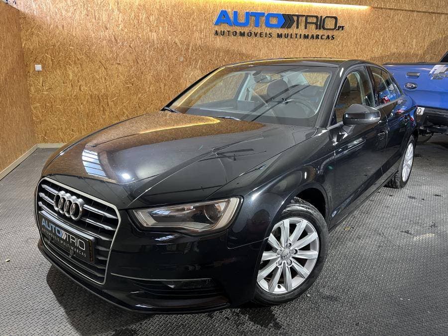 Audi A3 Limousine 1.6 TDI Attraction