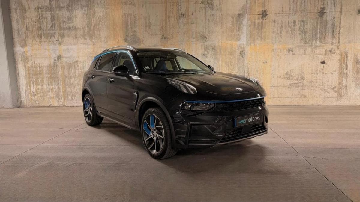 Lynk & Co 01 PHEV