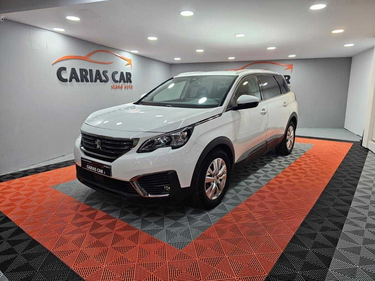 Peugeot 5008 1.2 PureTech Allure EAT8
