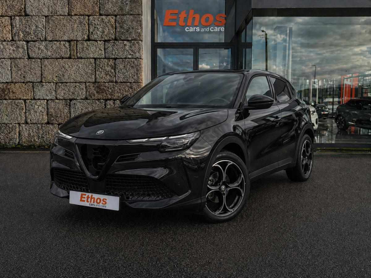 Alfa Romeo Junior 1.2 Speciale eDCT6