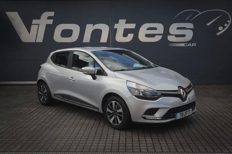Renault Clio 1.5 dCi Limited EDC