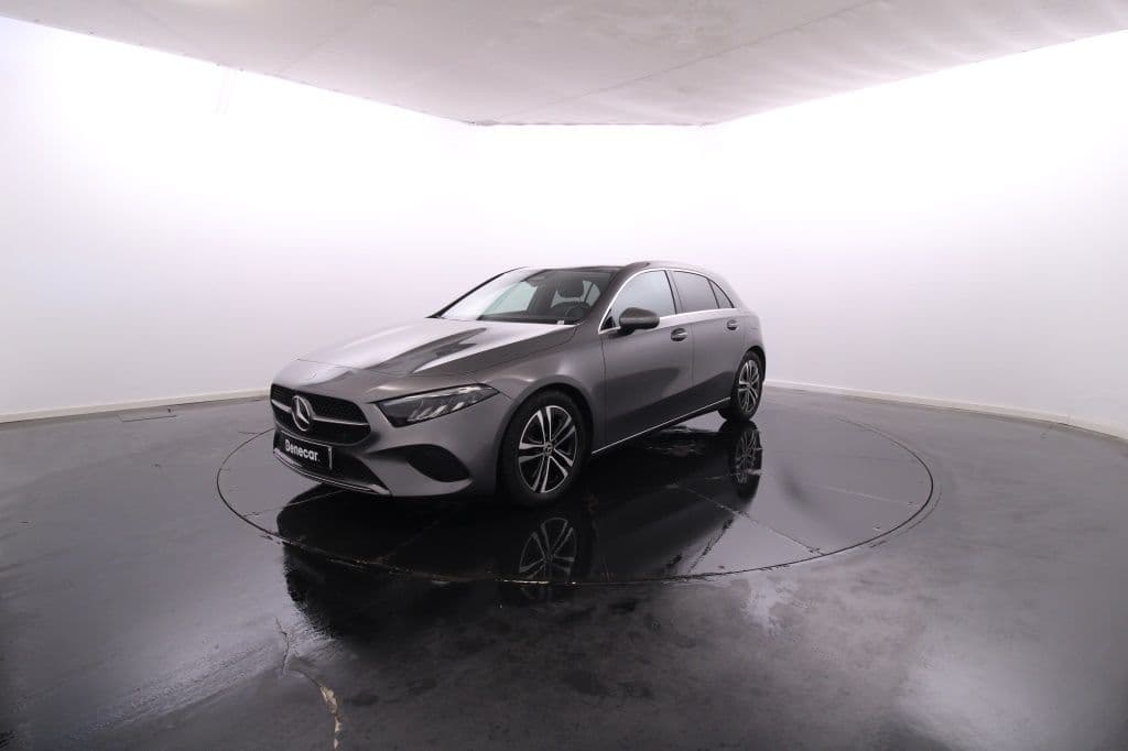 Mercedes-Benz Classe A A 200 d Progressive Advanced Cx. Aut. / Vidros Escurecidos
