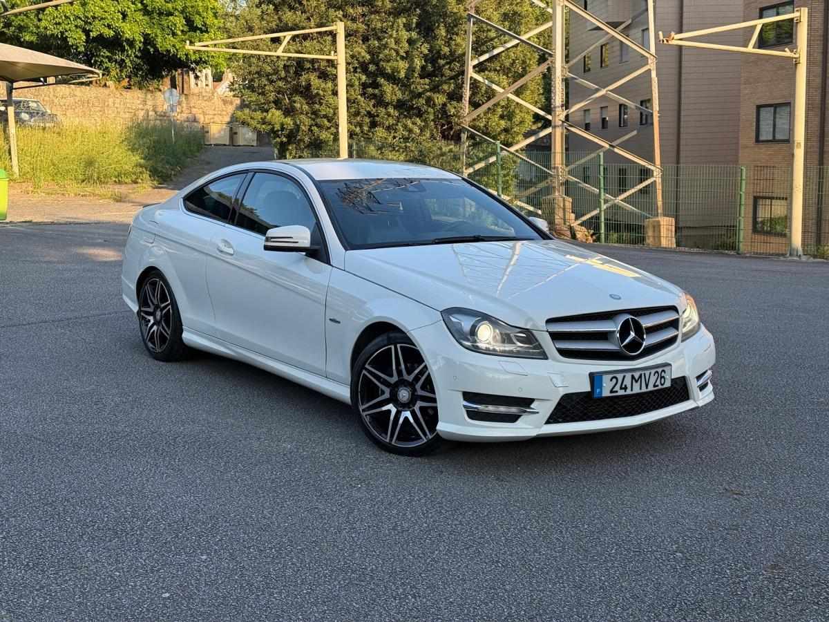 Mercedes-Benz Classe C C 220 CDI Coupe AMG