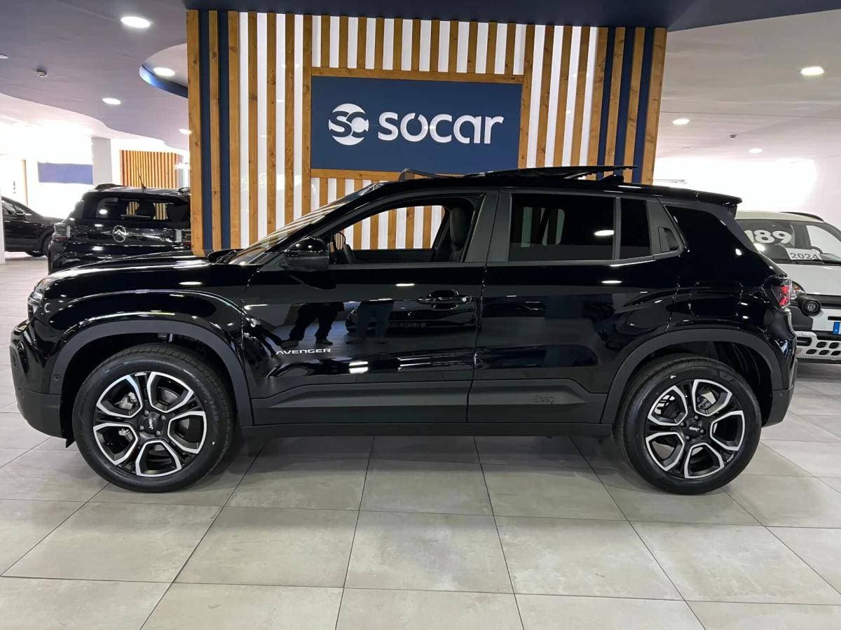 Jeep Avenger 1.2 e-Hybrid Summit DCT