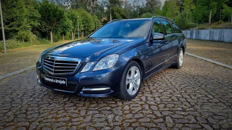 Mercedes-Benz Classe E E 220 CDi Avantgarde BlueEfficiency