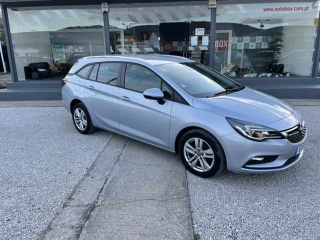 Opel Astra Sport Tourer