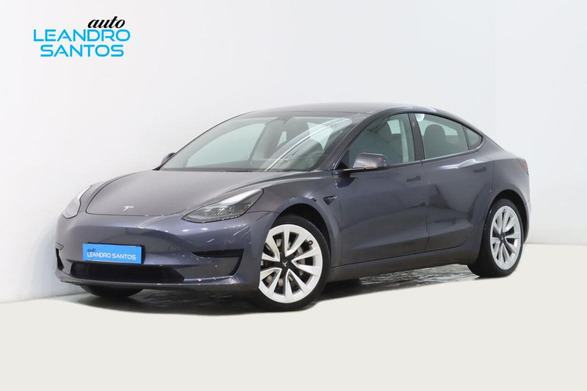 Tesla Model 3 Standard Range Plus RWD