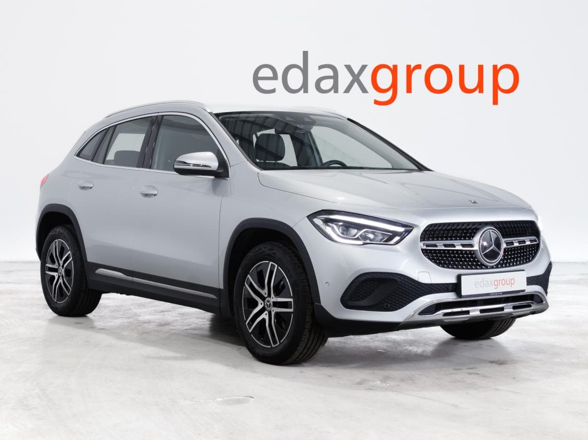 Mercedes-Benz GLA 180 7G-DCT Progressive