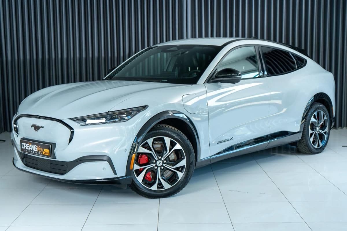 Ford Mustang 98.7 kWh Premium