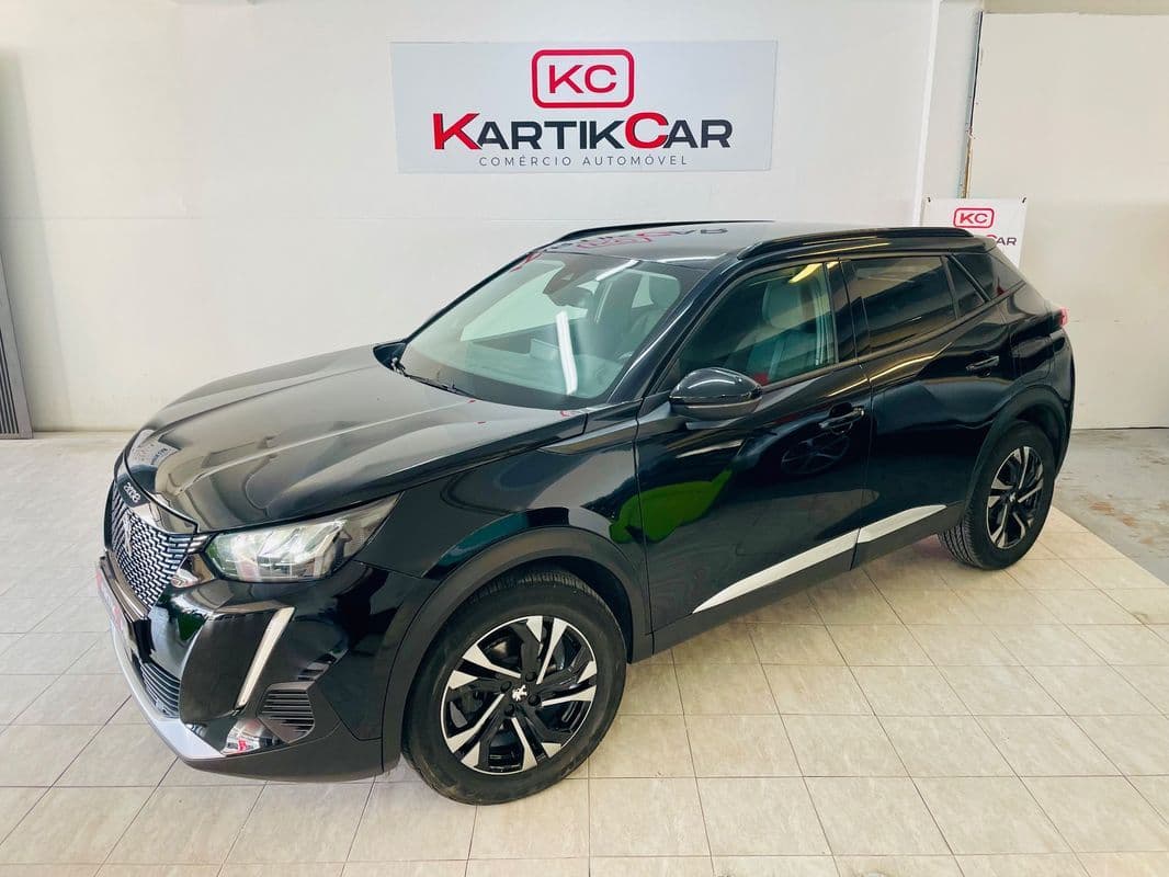Peugeot 2008 PureTech 130 EAT8 Allure Pack