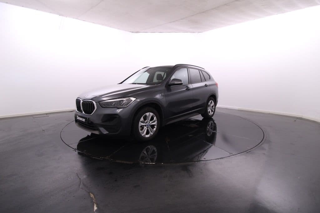 BMW X1 25e xDrive Cx. Aut. GPS / Vidros Escurecidos / Cam. Traseira / JLL