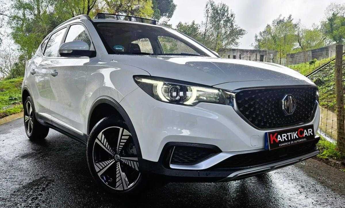 MG ZS Luxury
