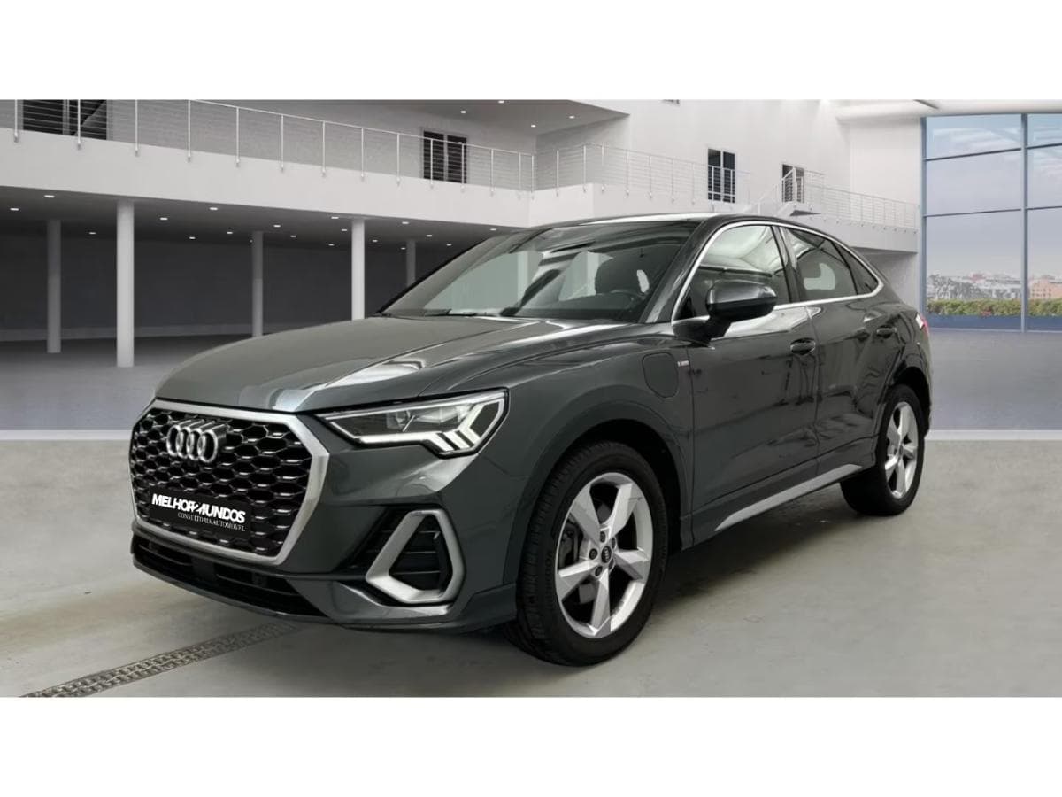 Audi Q3 45 TFSIe S line