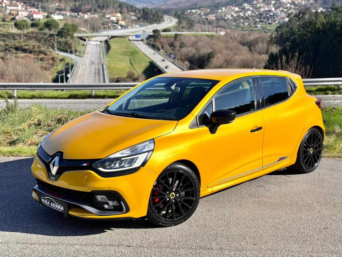 Renault Clio 1.6 T RS Trophy EDC