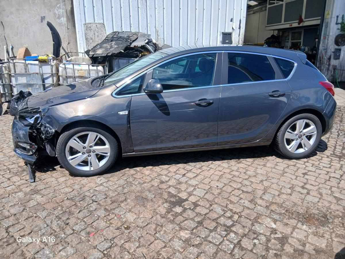 Opel Astra 1.7 CDTI, 131cv