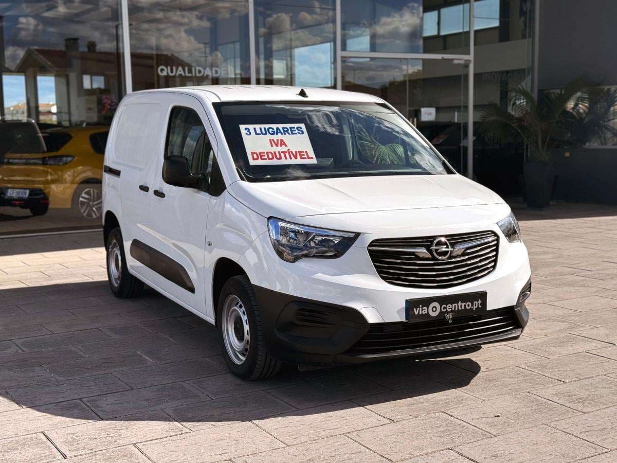 Opel Combo 1.5 CDTI 102cv L1H1 Enjoy 3 LUG. c/IVA Dedutível