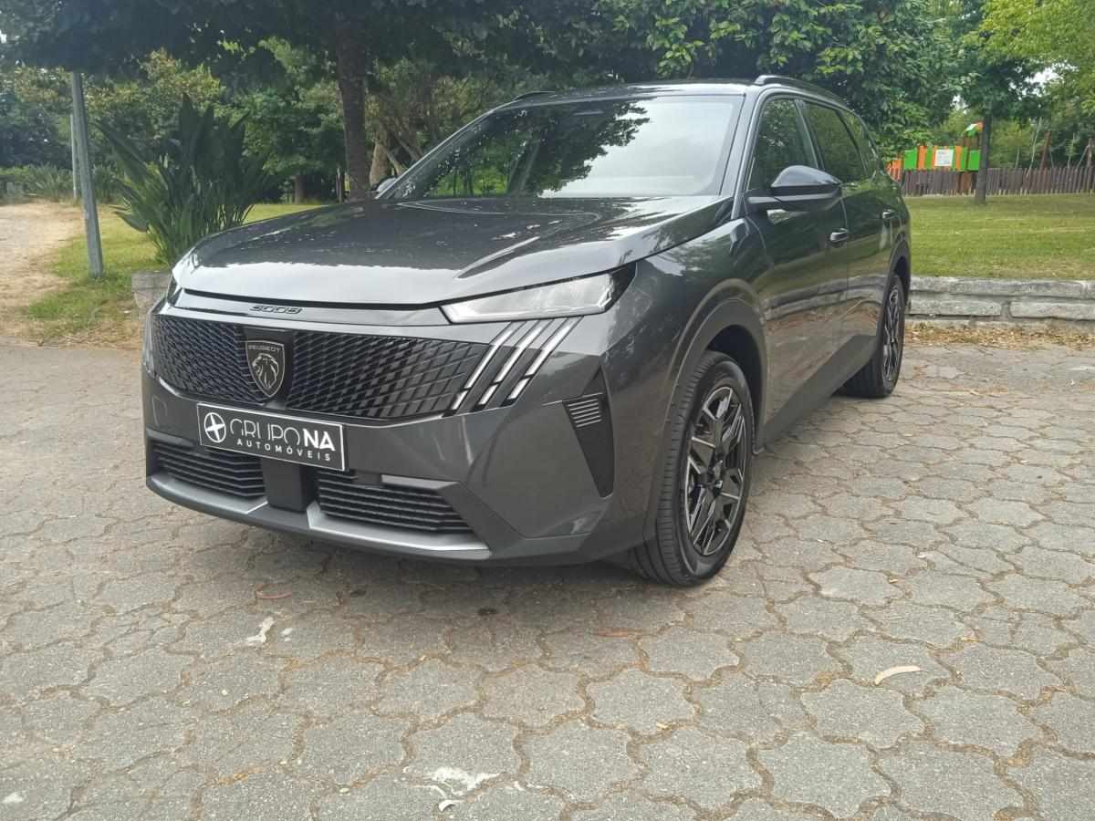 Peugeot 5008 Hybrid 145cv e-DCS6 (Automatic) Allure Plus 7 lugares 5 portas