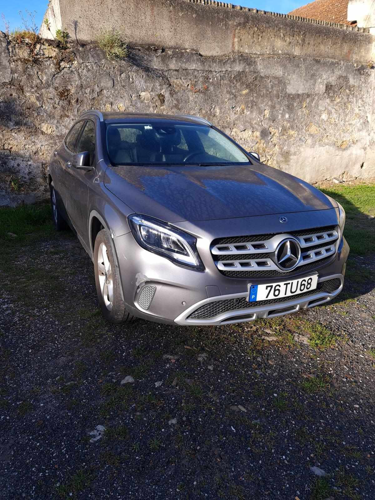 Mercedes-Benz GLA 180 CDI , 109cv