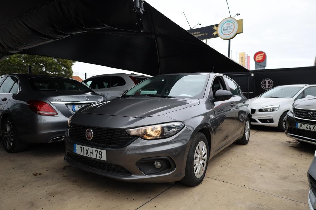 Fiat Tipo -1