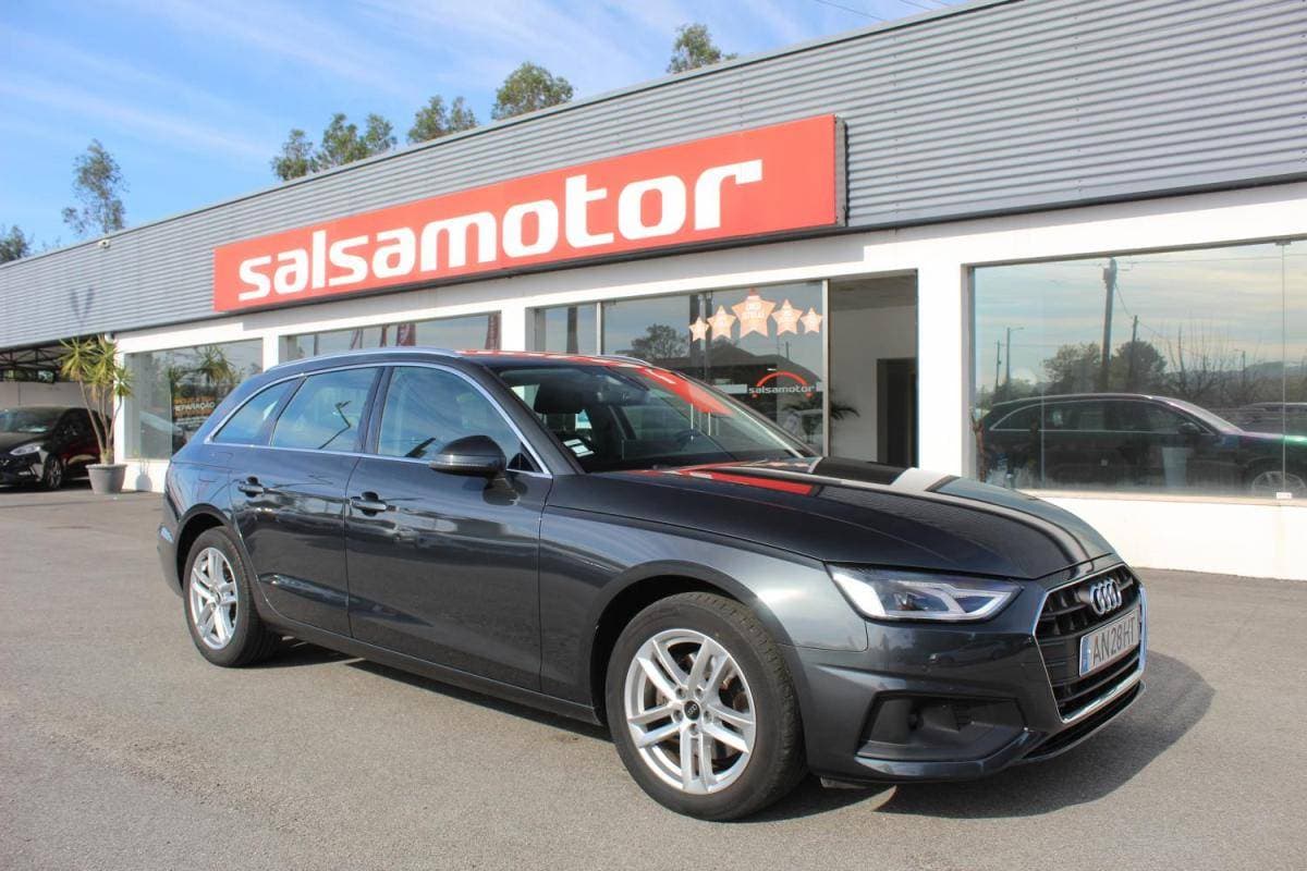 Audi A4 Avant 30 TDI S tronic