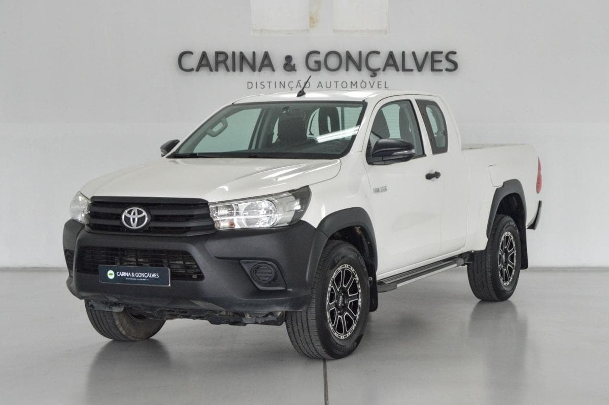 Toyota Hilux 2.4 D-4D 2WD CE 3L