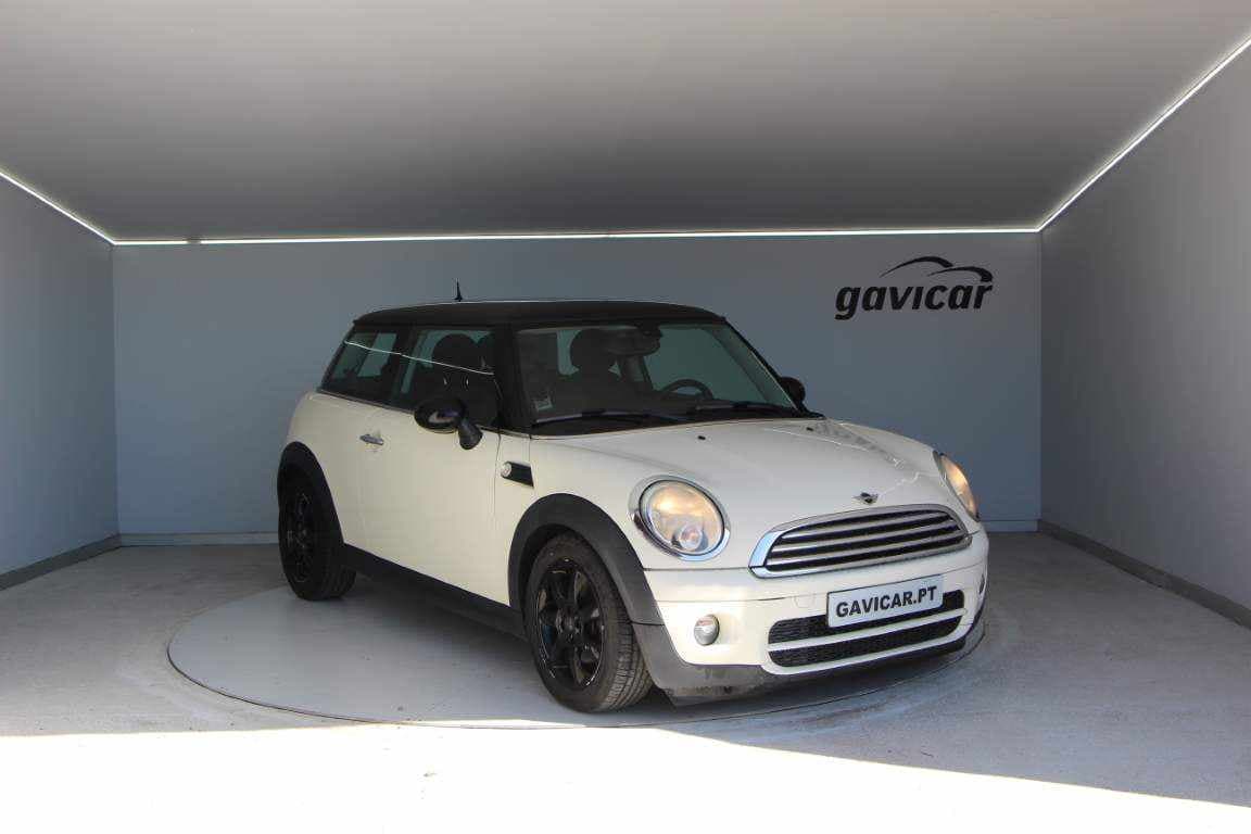 MINI Cooper D (109CV)