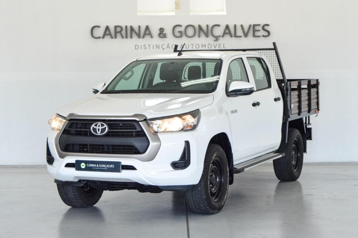 Toyota Hilux 2.4 D-4D 2WD CD CM