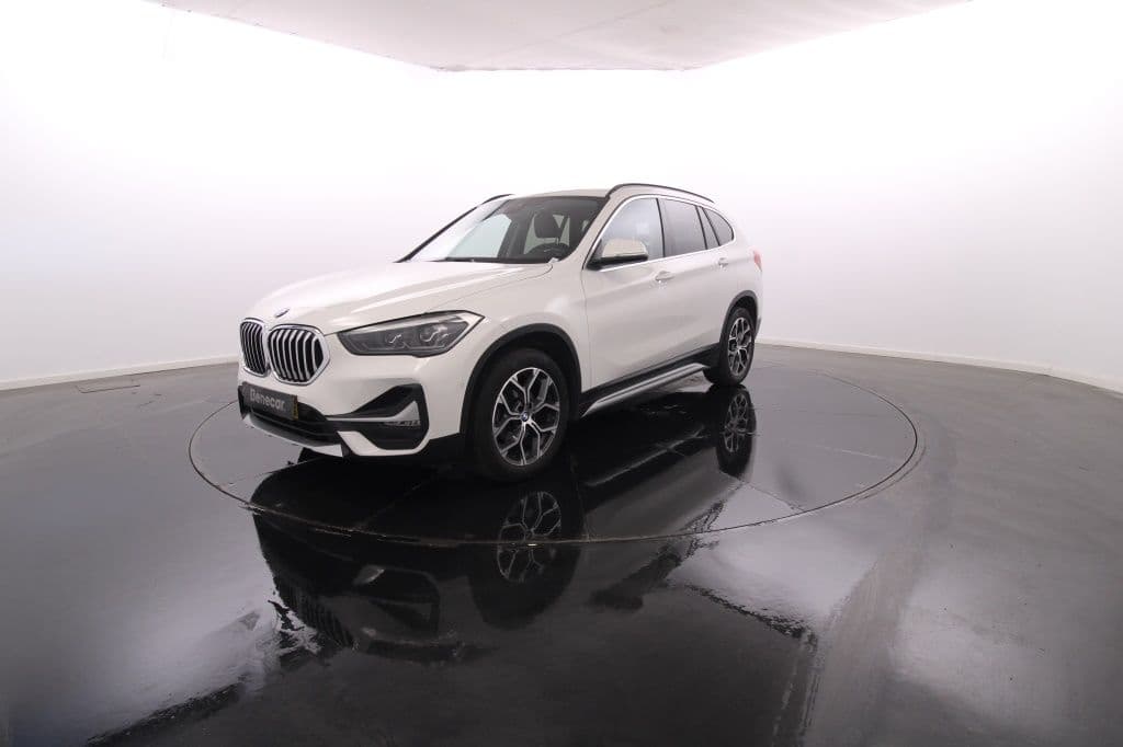 BMW X1 16D Aut X line, Business Plus (GPS + Câmara), Bancos Desportivos