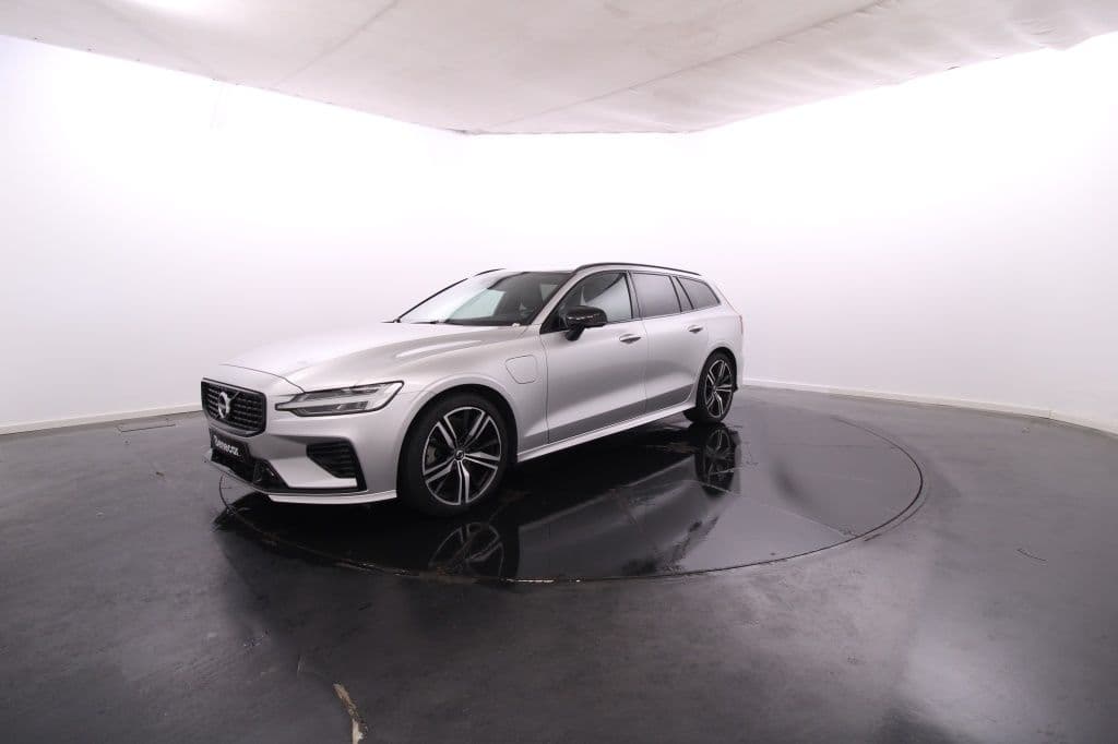 Volvo V60 T6 AWD TE R-Design 350cv GPS / Vidros Escurecidos / Cam. Traseira / Teto de Abrir Panorâmico / JLL