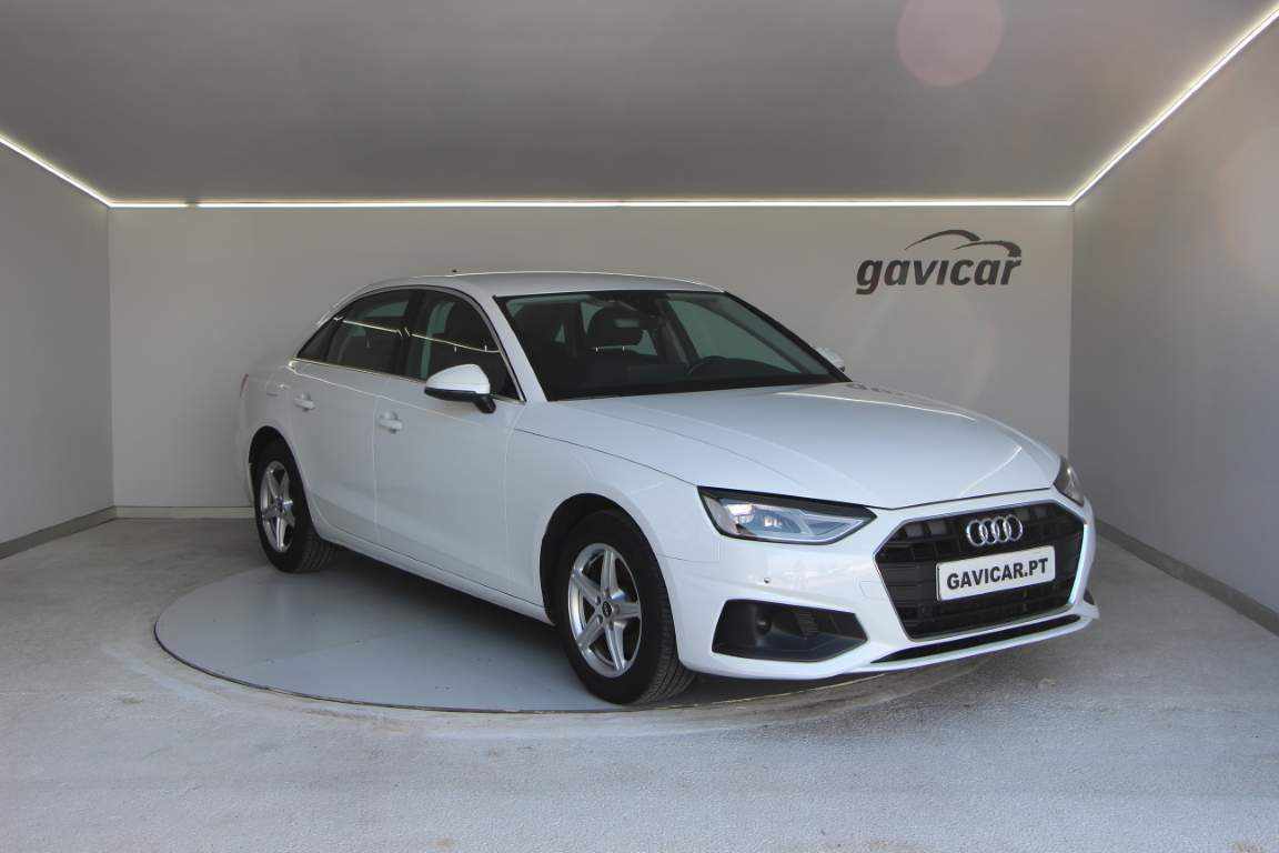 Audi A4 35 TDi S tronic