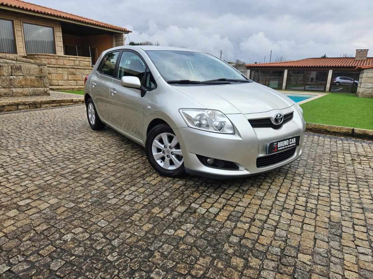 Toyota Auris 1.4 D-4D, 90cv