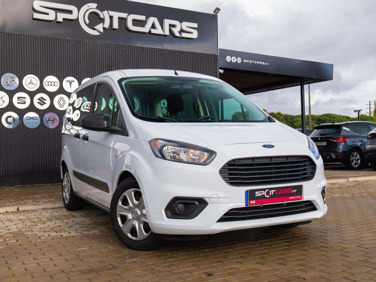 Ford Tourneo Courier 1.5 TDCi Ambiente
