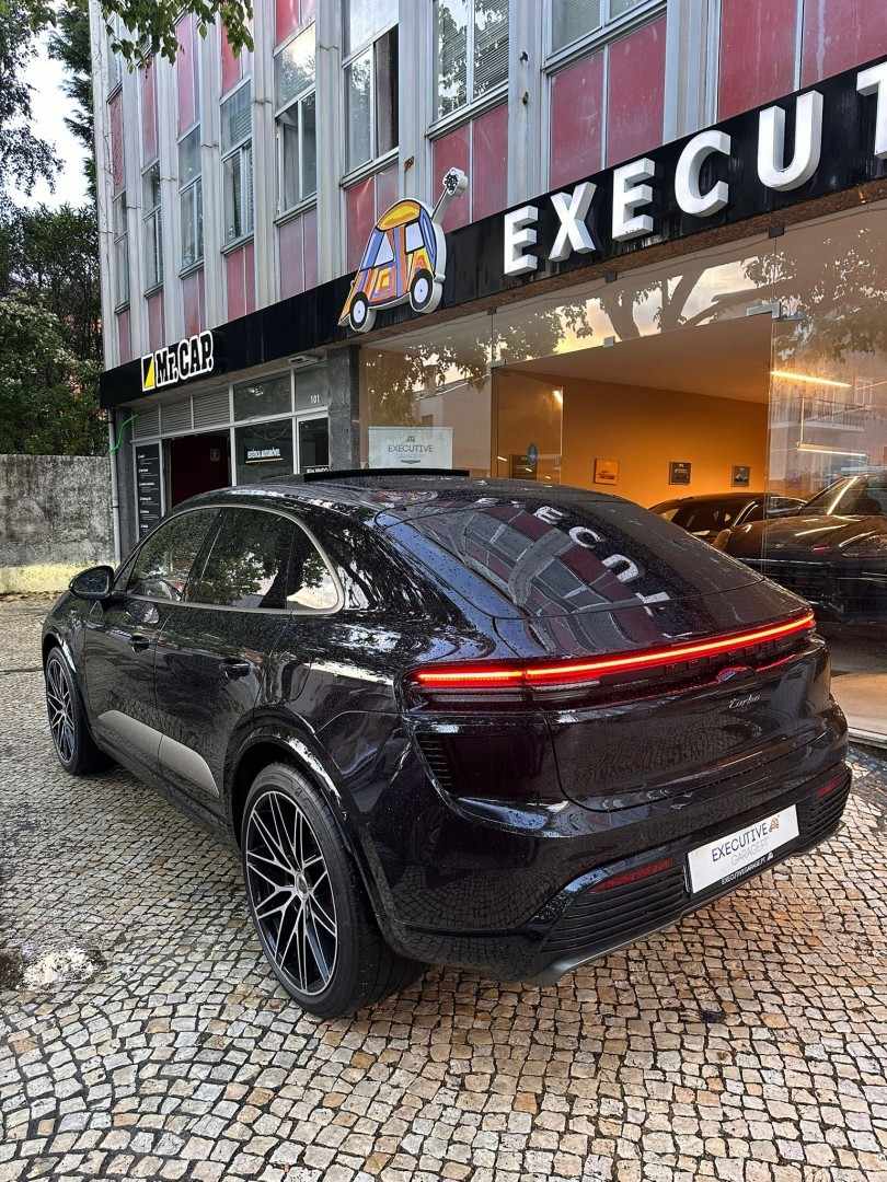Porsche Macan Electric Turbo
