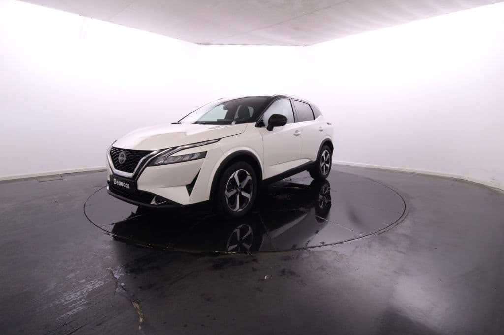 Nissan Qashqai 1.3 MHEV DIG-T N-Connecta 140cv LED / Two Tone / Teto Panorâmico