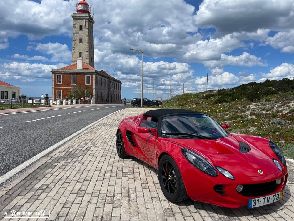 Lotus Elise isolamento adicional, tapetes com fixadores em alumínio.