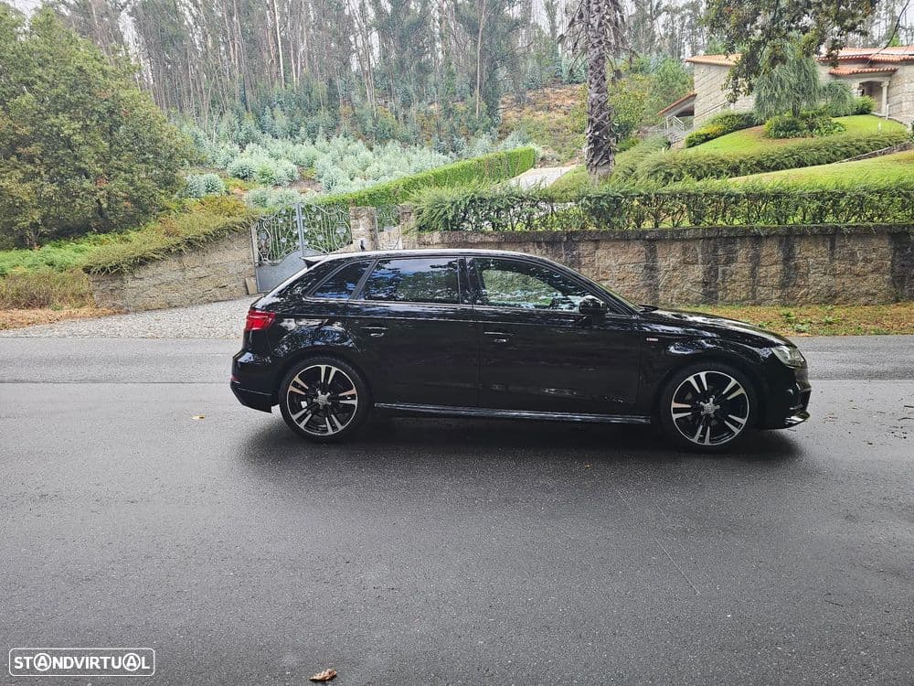 Audi A3 Sportback S-lINE, com caixa manual de 6 velocidades, 116CV,COM GARANTIA DE 18MESES INCLUÍDA NO PREÇO INDICADO.