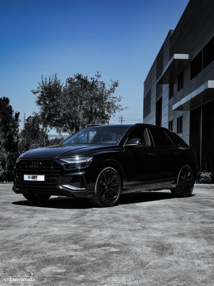 Audi SQ8 SUV TFSI quattro tiptronic